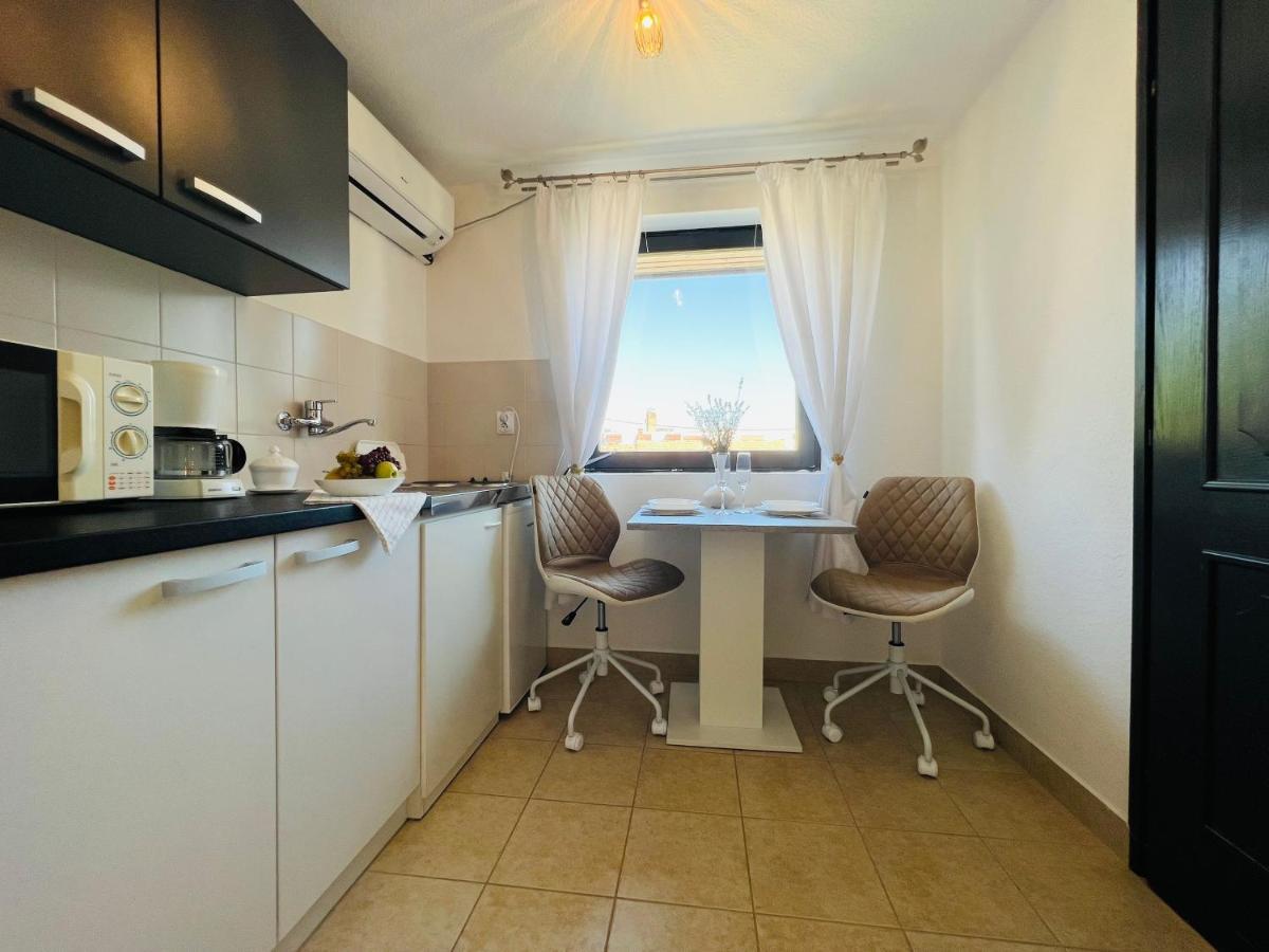 Heviz Apart Comfort Apartment Exterior foto
